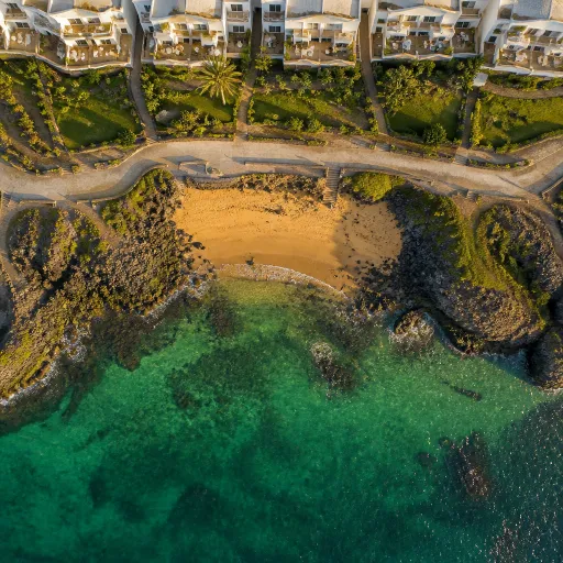 Playa Blanca en Lanzarote: guía para elegir hotel frente al mar y qué ver cerca